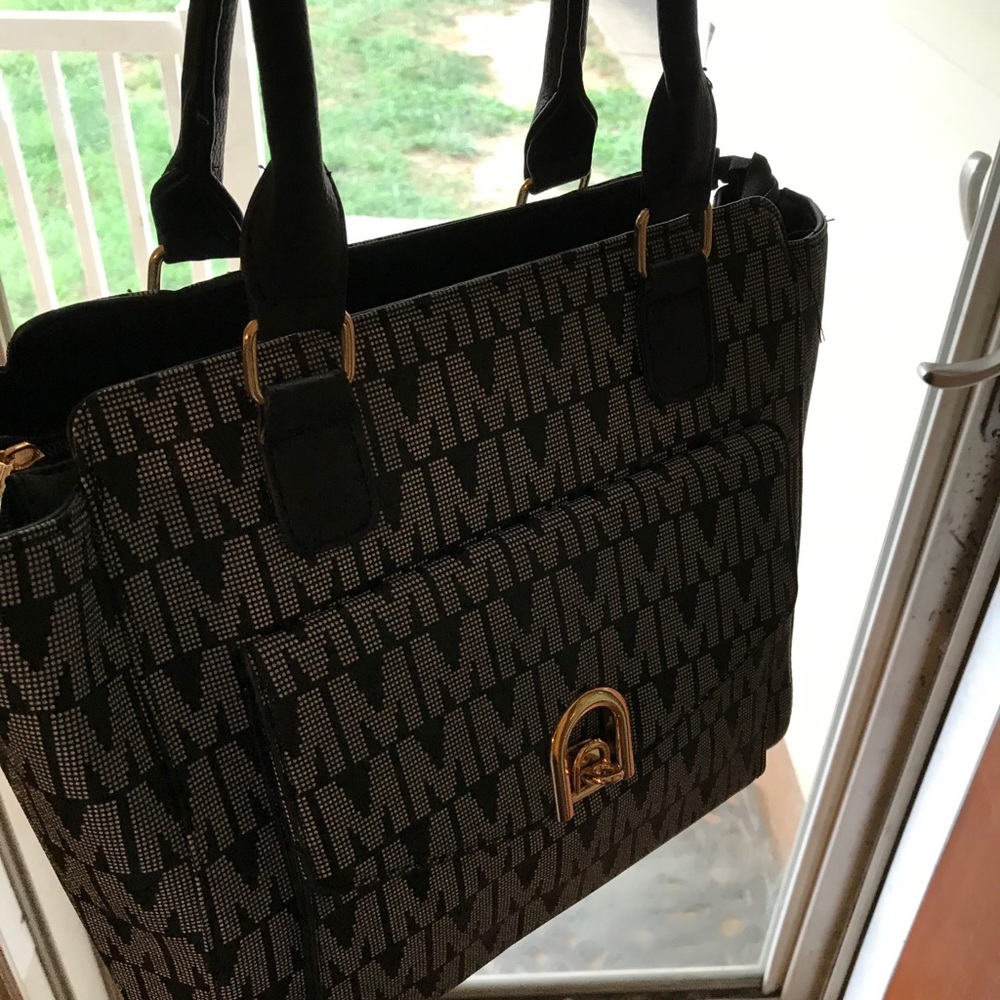 Big Beautiful Handbag